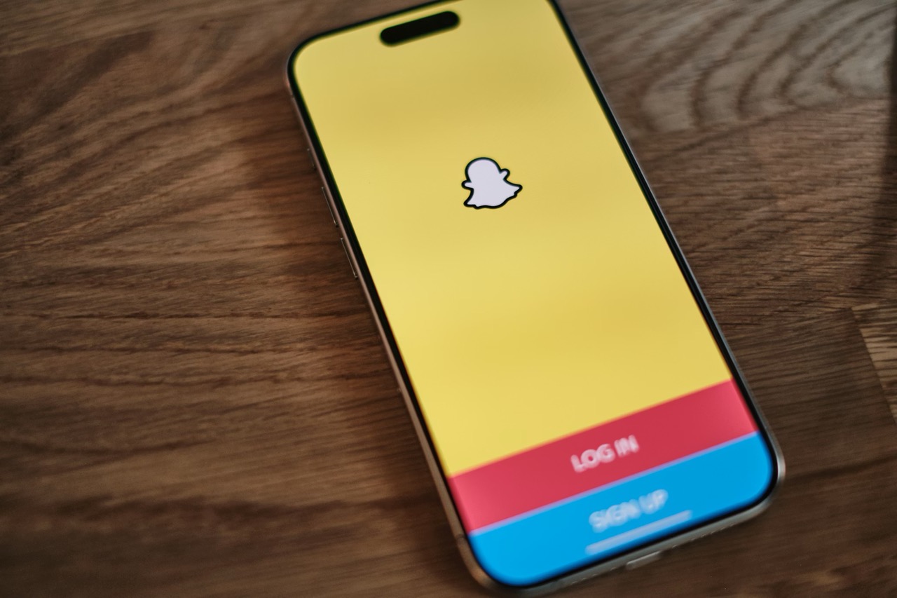 How To Know If Someone Unadded You on Snapchat? Snapchat featured image