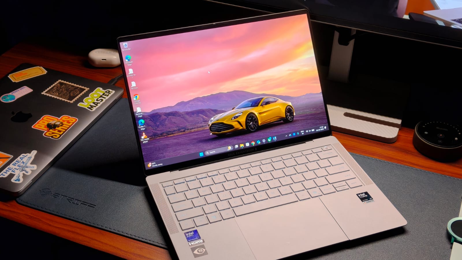 An ALMOST Perfect Professional Laptop: Asus ExpertBook Ultra Review Expertbook ultra design