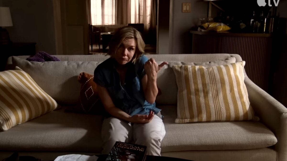 Please, Carol, Stop What You're Doing and Watch This 'Pluribus' Please, Carol, Stop What You're Doing and Watch This 'Pluribus' Bonus Scene