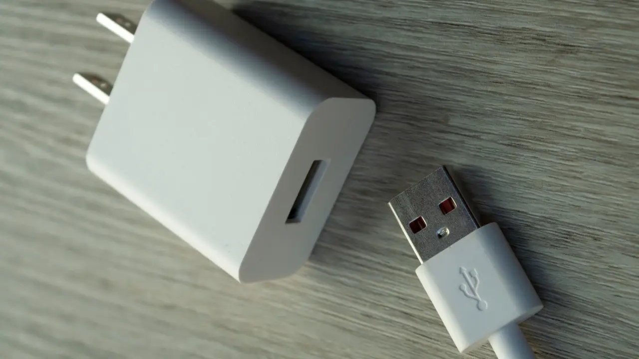 Lethal fake phone chargers are still being sold on Amazon A phone charger