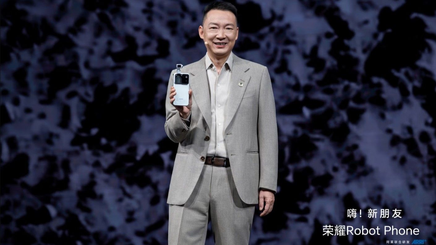 Honor's Robot Phone is finally here: ARRI partnership, Agile Gimbal The Honor Robot Phone launches officially in China with an Agile Gimbal that hosts a 200MP main camera.